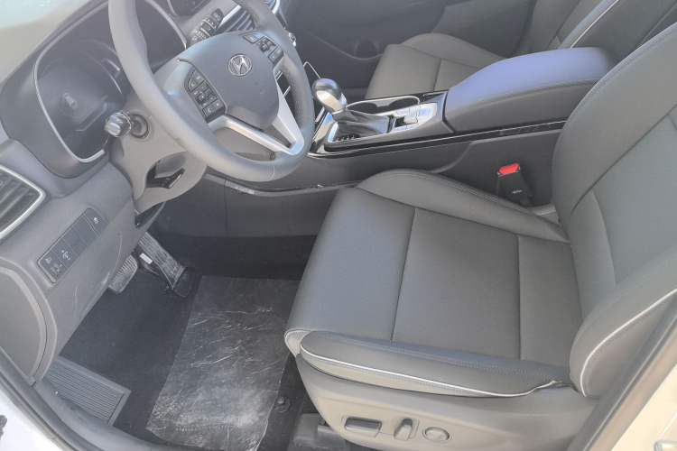 Used Hyundai Tucson 2020 280TGDi Two-Wheel-Drive GLS Fashion Edition China VI Standard
