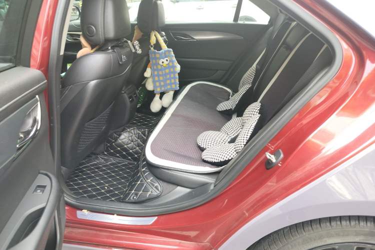 Used Cadillac ATS-L 2017 28T Tech Edition Left Rear Seat