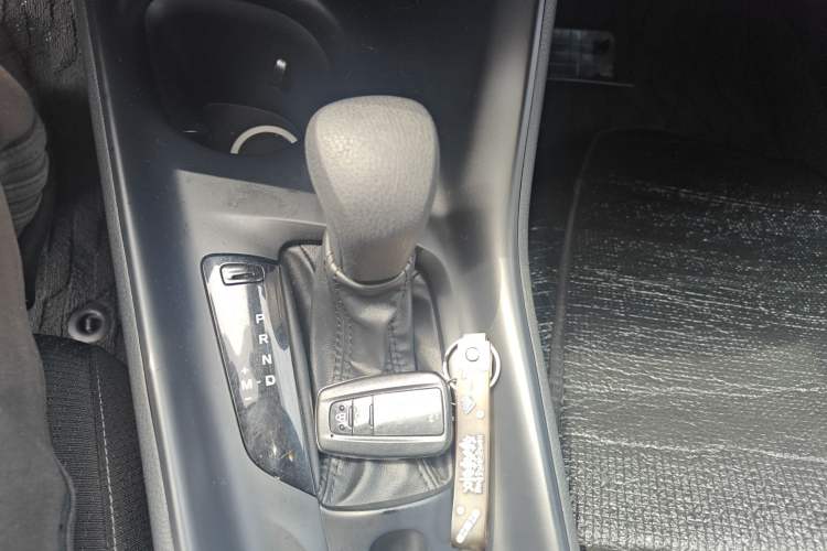 Used Toyota IZOA 2021 2.0L Enjoy Edition Gear Lever