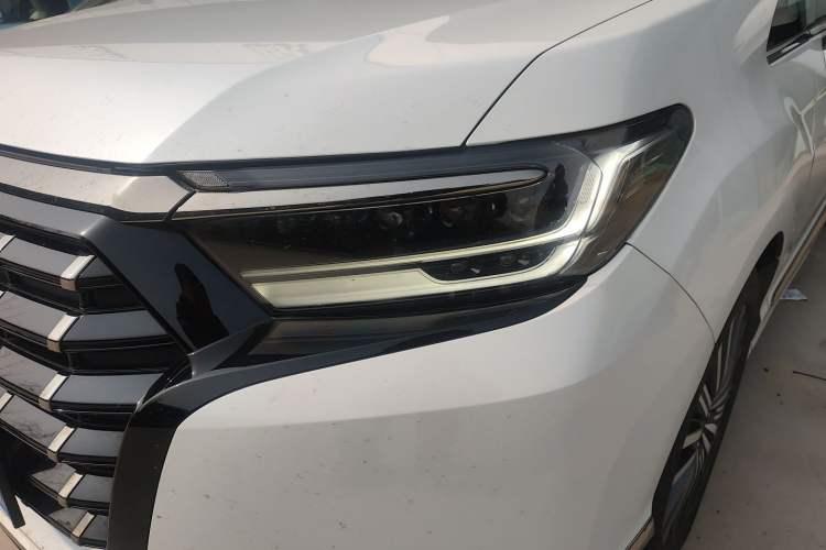 Used Honda Elysion 2022 2.0L eHEV Luxury Edition
