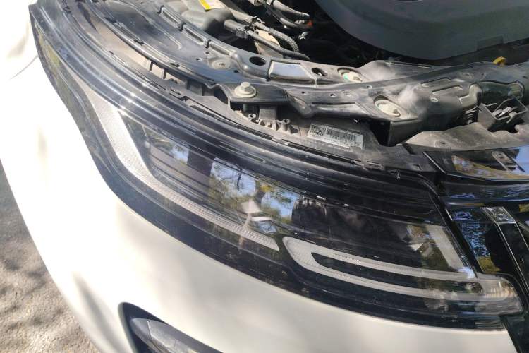 Used Land Rover Range Rover Evoque New Energy 2023 Aurora L P300e Plug-in Hybrid Electric Version