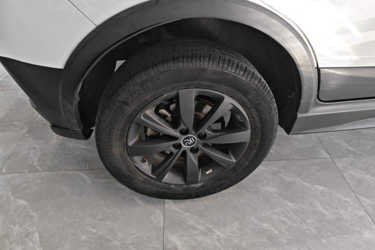 Used BYD Yuan New Energy 2019 EV535 Smart Connect Trendsetting Model
