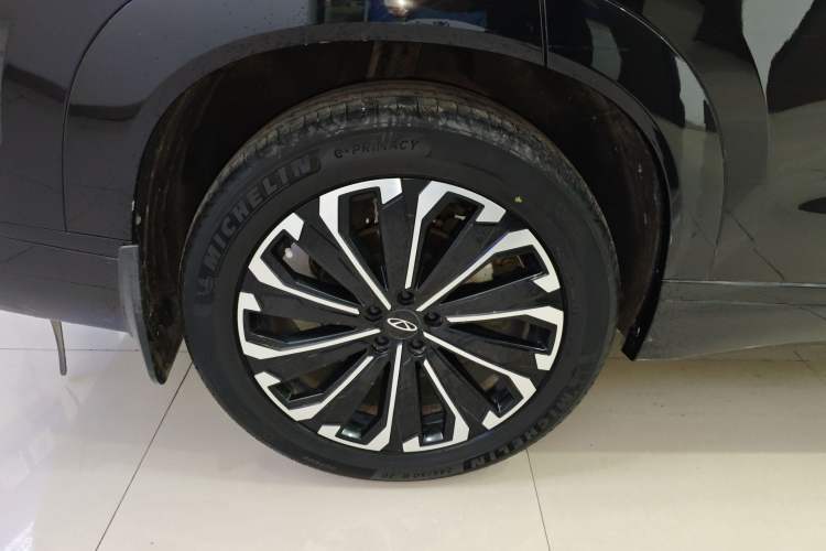 Used Chery Tiggo 9 2023 2.0T Dual-Clutch Two-Wheel Drive Prestige Version 7 Seats