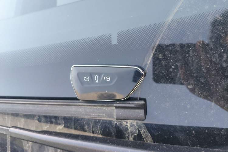 Used Volkswagen ID.7 VIZZION 2024 PRO Model Vehicle Key