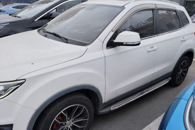 Used FAW Senya R7 2016 1.6L Manual Smart Version
