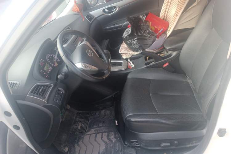 Used Nissan Sylphy 2014 1.6XV CVT Deluxe Edition Left Front Seat