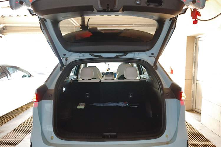 Used Geely Galaxy L7 2023 1.5T 115 km MAX Trunk