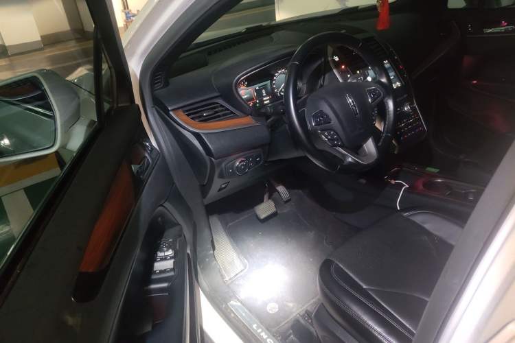 Used Lincoln MKC 2018 2.0T Four-Wheel Drive Zunya Edition Driver Seat