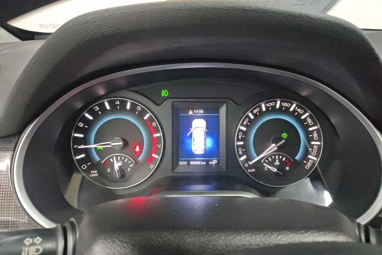 Used Haval H2 2017 Blue Label 1.5T Automatic Two-Wheel Drive Luxury Model Instrument Cluster