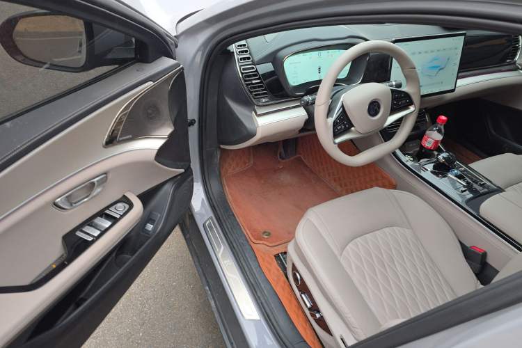 Used BYD Han 2025 EV Intelligent Driving Edition 605KM Prestige Model
