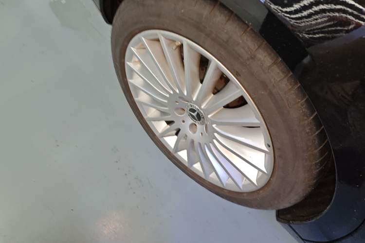 Used Mercedes-Benz S-Class 2019 S 320 L Prestige Edition Right Rear Wheel Hub