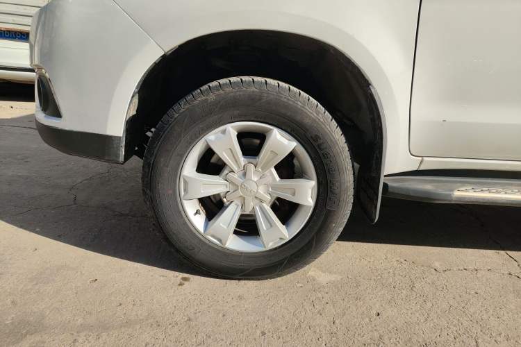 Used JAC T6 2020 2.0T Diesel Two-Wheel-Drive Elite Version Long Wheelbase China VI Emission Standard HFC4DB2-2E
