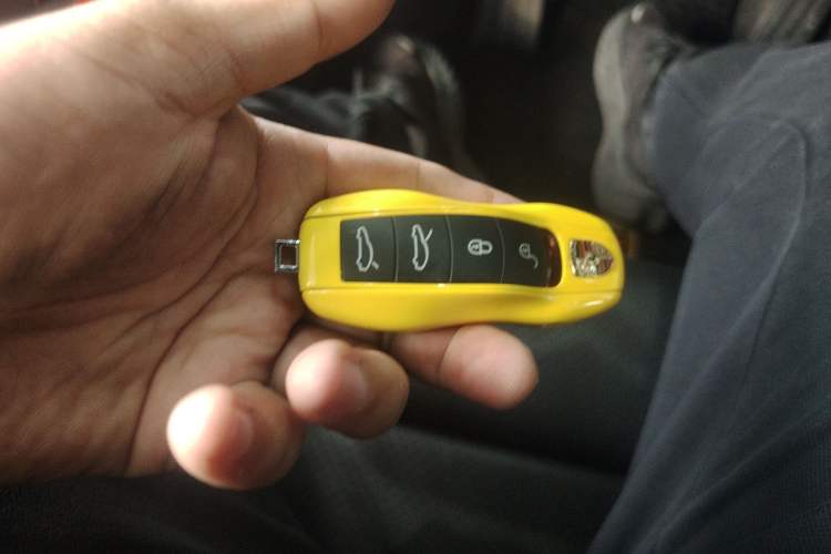 Used Porsche 718 2016 Cayman 2.0T
