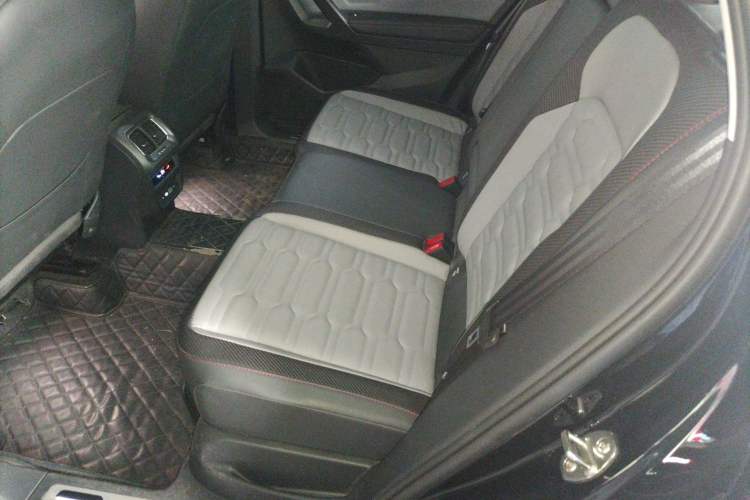 Used Volkswagen Tiguan X 2022 330TSI Two-Wheel-Drive Flagship Edition Left Rear Seat