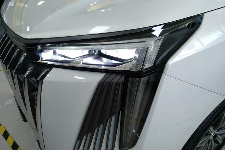 Used GAC Trumpchi M8 2024 Master Series 400T Prestige Edition Left Front Headlight