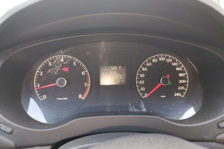 Used Volkswagen Sagitar 2012 1.6L Automatic Comfort Edition Instrument Cluster