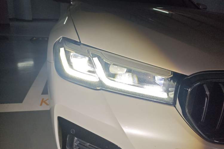 Used BMW 5 Series 2023 530Li Luxury Edition M Sport Package
