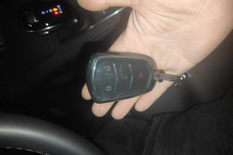 Used Cadillac XT4 2022 28T Two-Wheel-Drive Luxury Version
