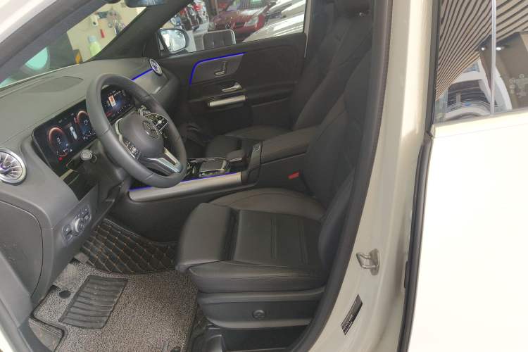 Used Mercedes-Benz GLA 2023 GLA 220
