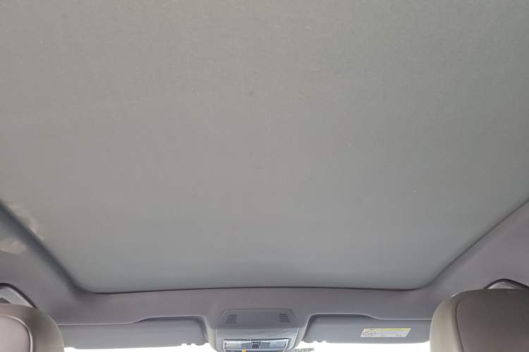 Used Volkswagen ID.4 CROZZ 2021 Long-Range PRO Two-Wheel Drive Version
