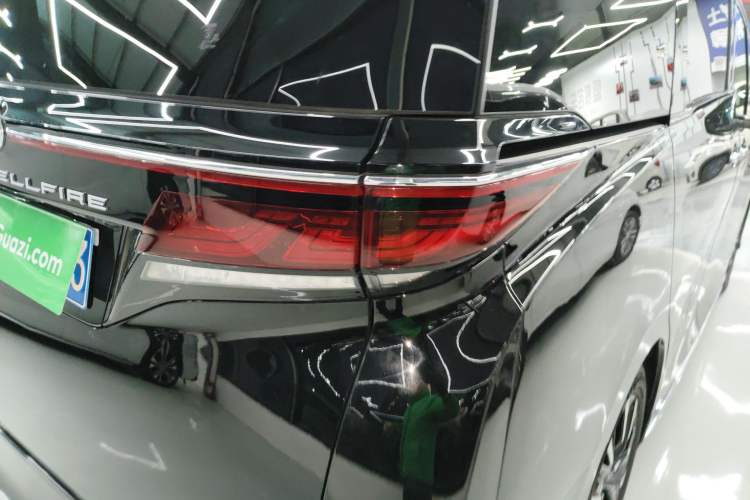 Used Toyota Vellfire 2024 Crown Dual-Engine 2.5L Ultimate Edition