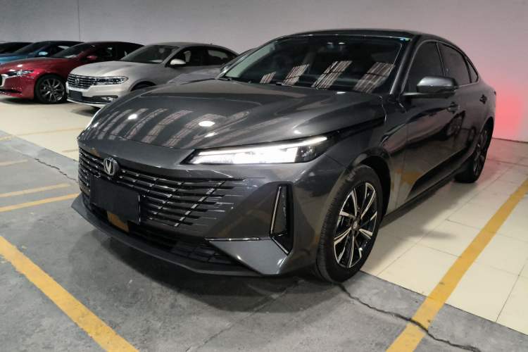 Used CHANGAN Eado 2025 Blue Whale 1.5T 500Bar Prestige Model