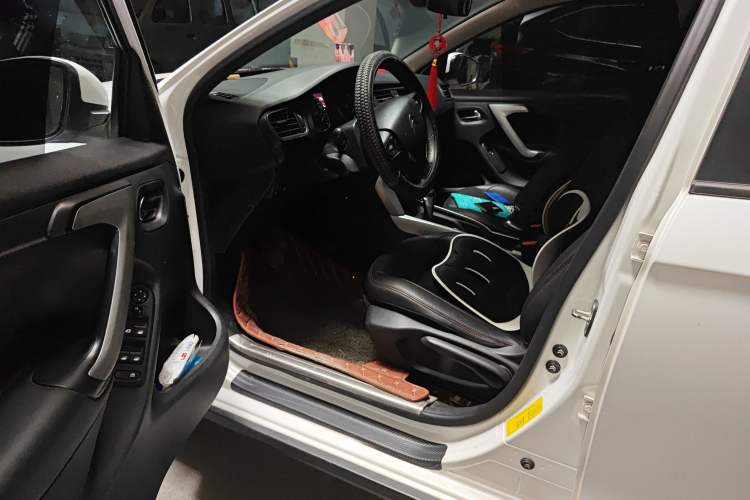 Used Citroen C3-XR 2015 1.6L Automatic Pioneer Model Driver Seat