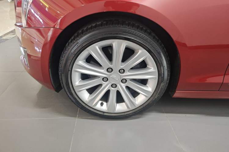 Used Cadillac ATS-L 2017 28T Fashion Edition Left Front Wheel Hub