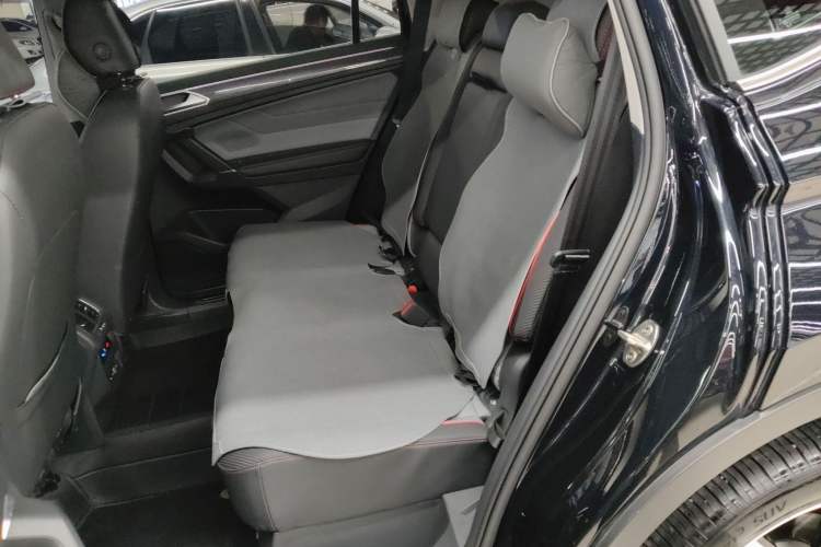 Used Volkswagen Tiguan L 2023 330TSI Automatic Two-Wheel Drive R-Line Flagship Edition