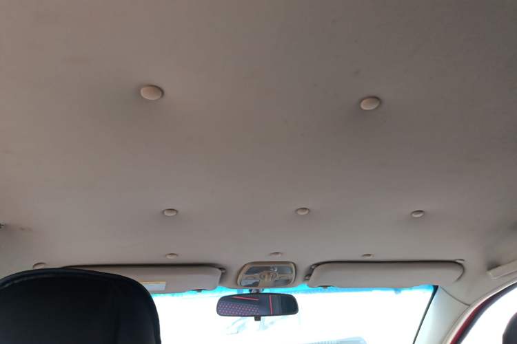 Used Chery Fengyun 2 2010 Hatchback 1.5L Ambition Model Headliner