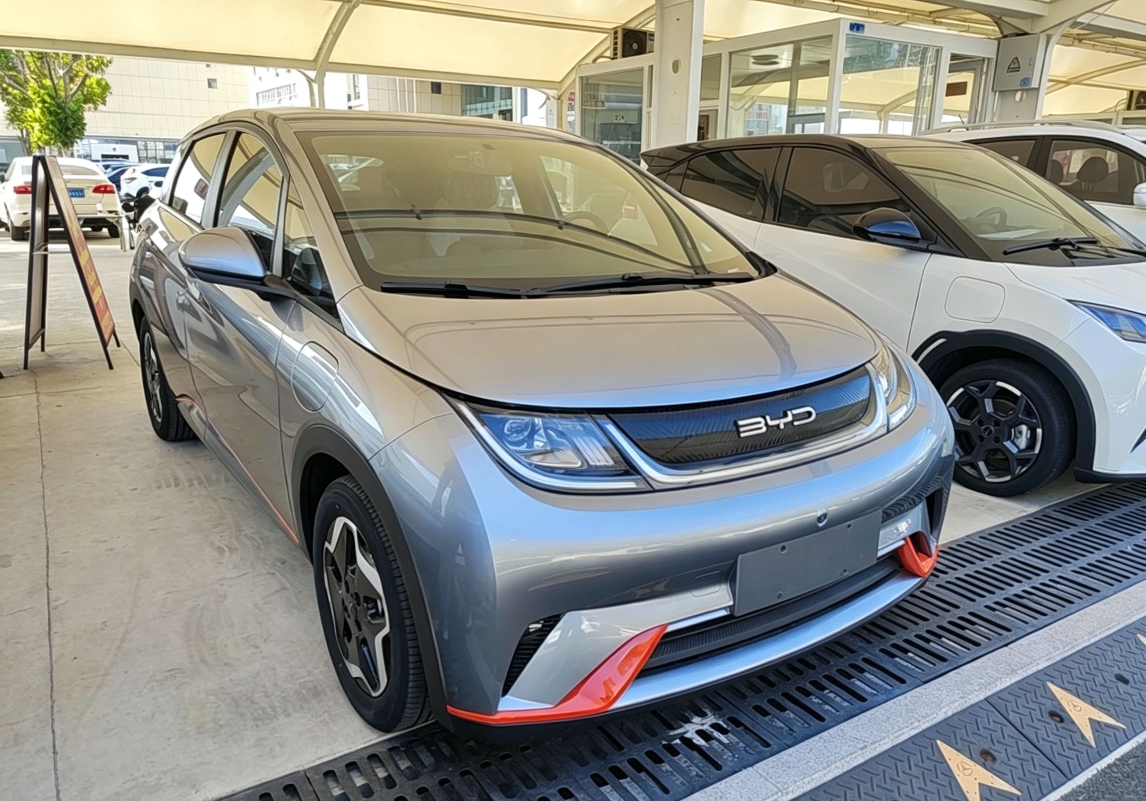 BYD Dolphin 2021 405 km Free Version — снимка 3