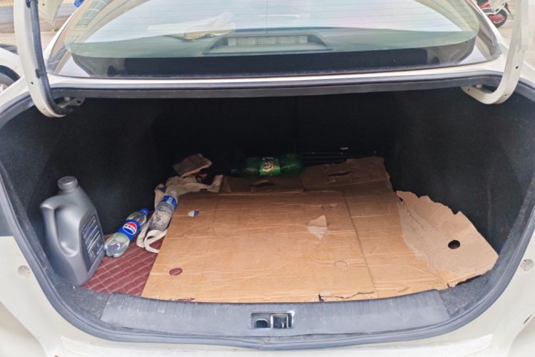 Used Nissan Lannia 2020 1.6L CVT Smart Connect Smart Cool Edition Trunk