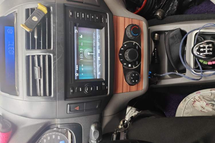 Used BAIC Weiwang M20 2014 1.5L Comfort Version BJ415B Audio And AC Panel