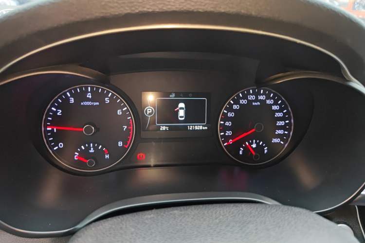 Used Kia K5 2016 2.0L Automatic LUX
