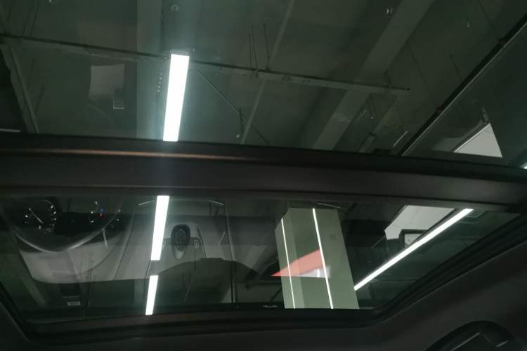 Used Maserati Levante 2022 2.0T GT Sharp Edition Headliner