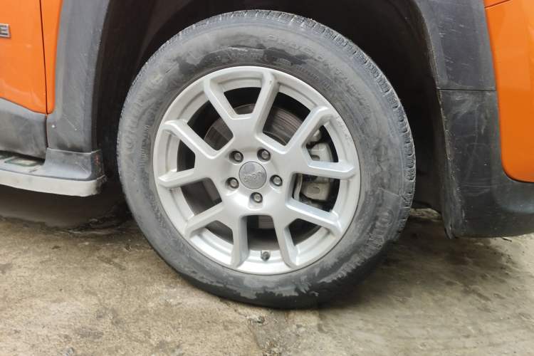 Used Jeep Renegade 2019 220T Automatic Leading Edition