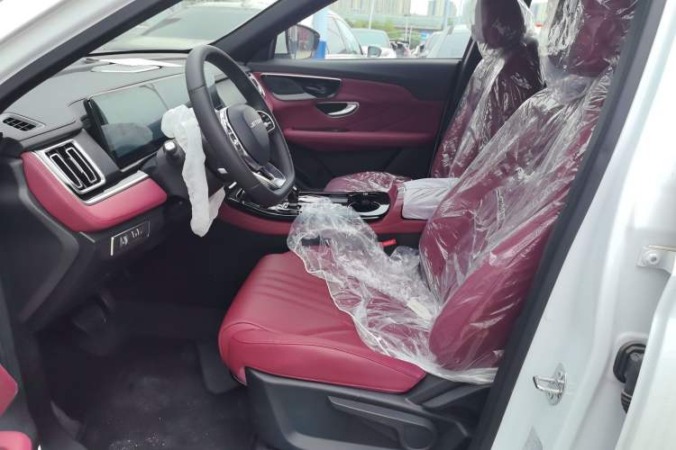 Used JETOUR X70 PLUS 2025 1.5T Elite Edition 7-Seater