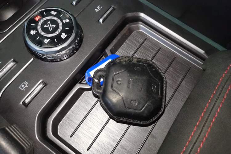 Used JETOUR Traveler 2023 2.0T All-Wheel Drive Conquer PRO Vehicle Key