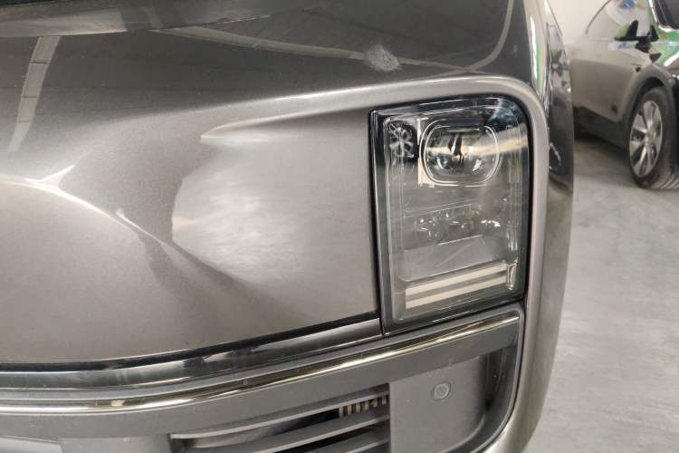 Used Li Auto L8 2023 Pro Model
