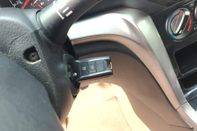 Used Venucia T70 2016 1.6L Manual Ruixing Edition
