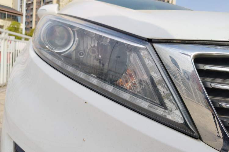 Used Kia Sportage R 2015 2.0L Automatic Two-Wheel Drive GLS Right Front Headlight