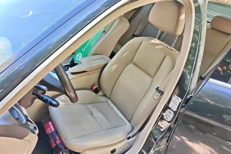 Used Mercedes-Benz C-Class 2011 C 200 CGI Elegant Model
