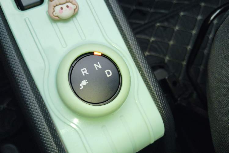 Used Wuling Hongguang MINIEV 2022 Easy Version Lithium Iron Phosphate