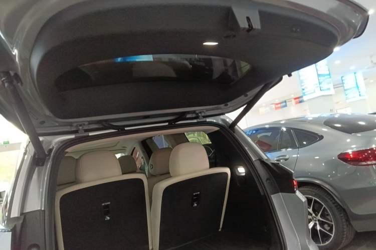 Used Li Auto i8 2025 Model Standard Version
