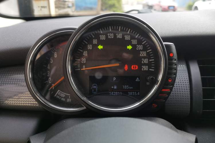 Used MINI 2015 1.5T COOPER Fun Five-Door Edition
