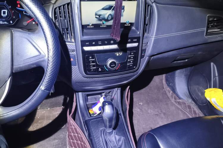 Used Luxgen S3 2016 1.6L CVT Smart Enjoyment Model Audio And AC Panel