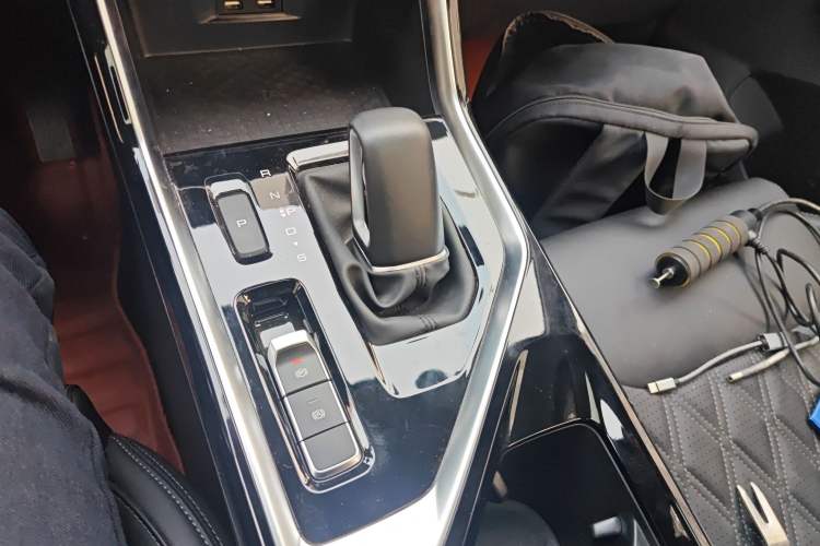 Used Wuling Asta 2022 2.0L DHT Electric-Speed Version