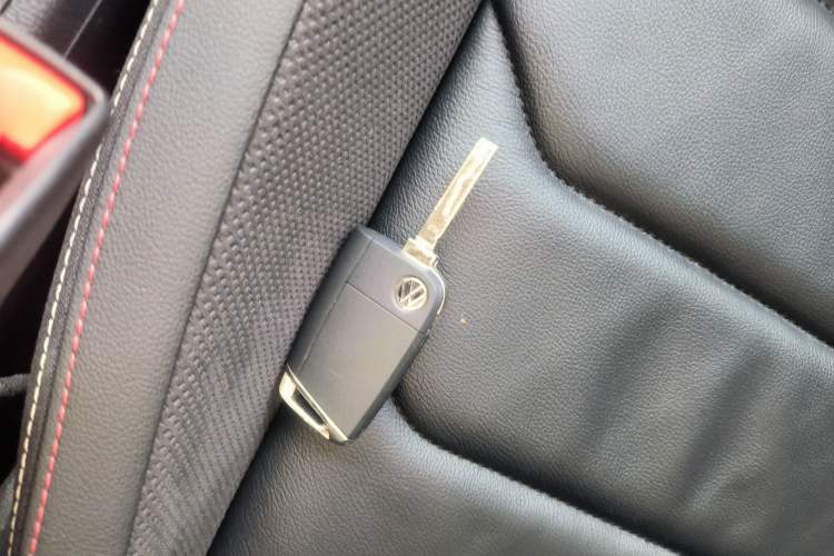 Used Volkswagen Tayron 2022 330TSI Two-Wheel Drive Luxury Connect Plus Version