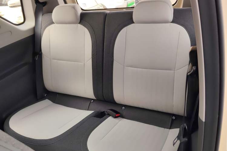 Used Geely Galaxy Panda 2025 210 km – Yuanqi Bear
