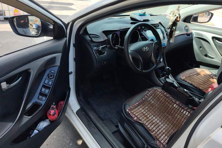 Used Hyundai Elantra (5th Generation / Langdong) 2015 1.6L Automatic Leading Model Driver Seat
